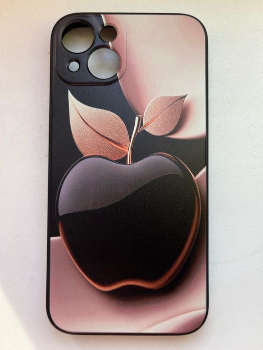 Чохол на iPhone 13