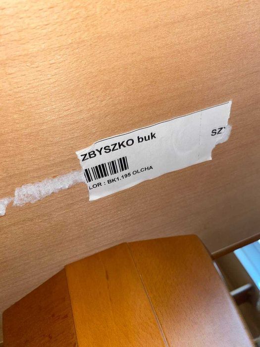 Stół z krzesłami z drewna olchy