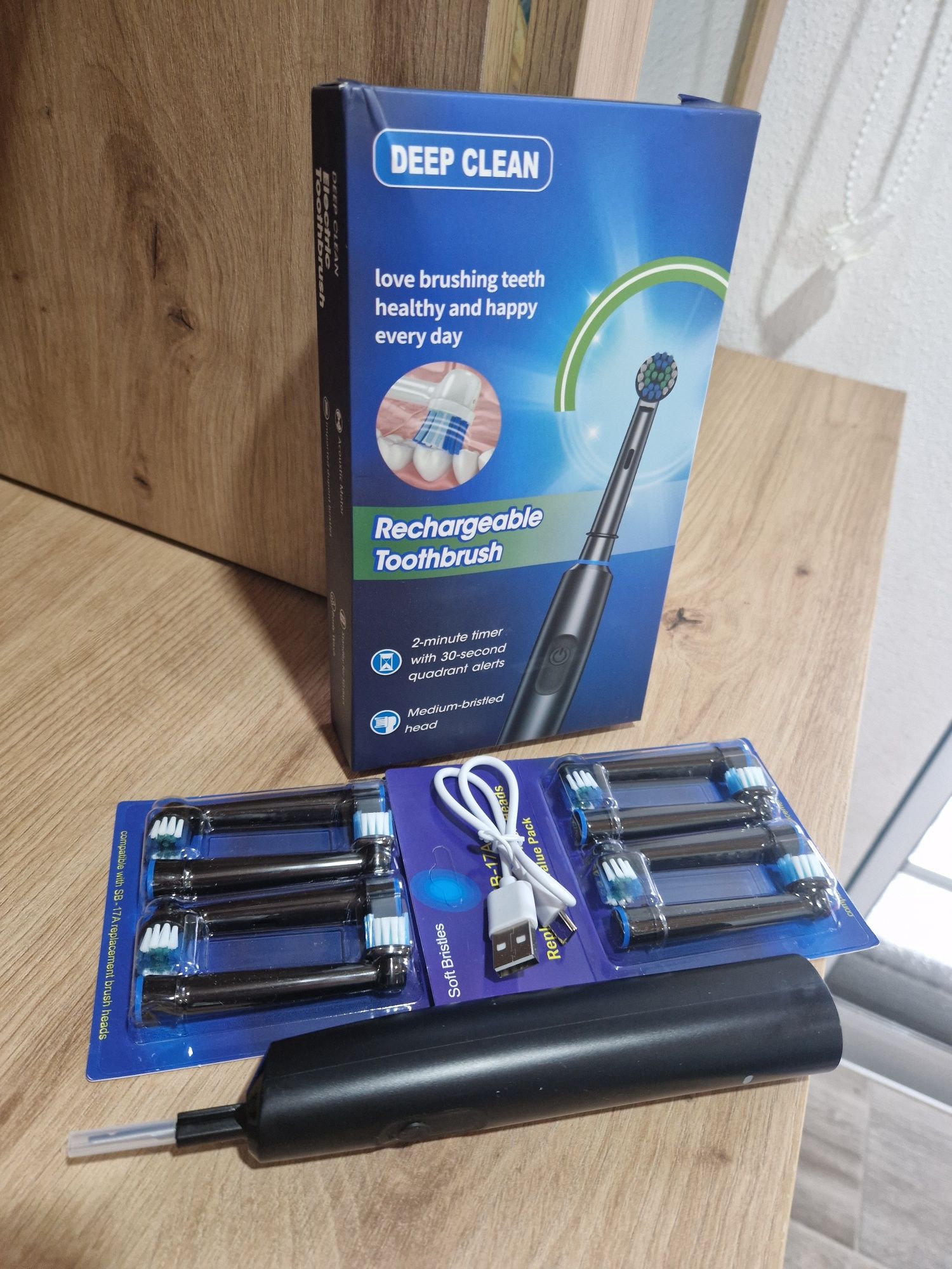 Escova de dentes elétrica. Bateria Lítio e carregamento Usb. Com 8 rec