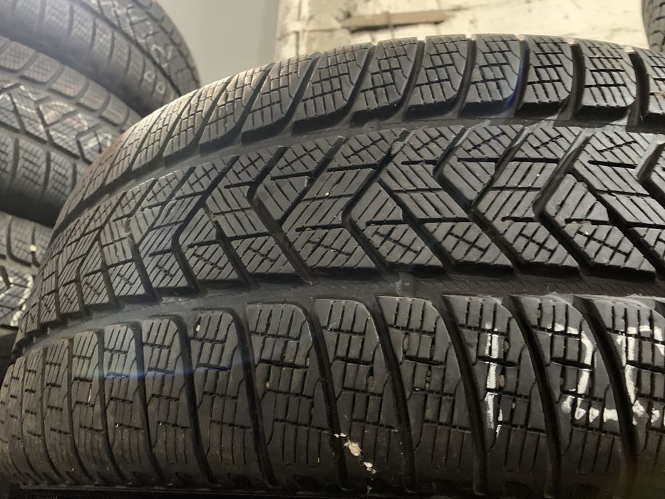 Комплект Шин б/у 275/45 20 Pirelli Scorpion winter