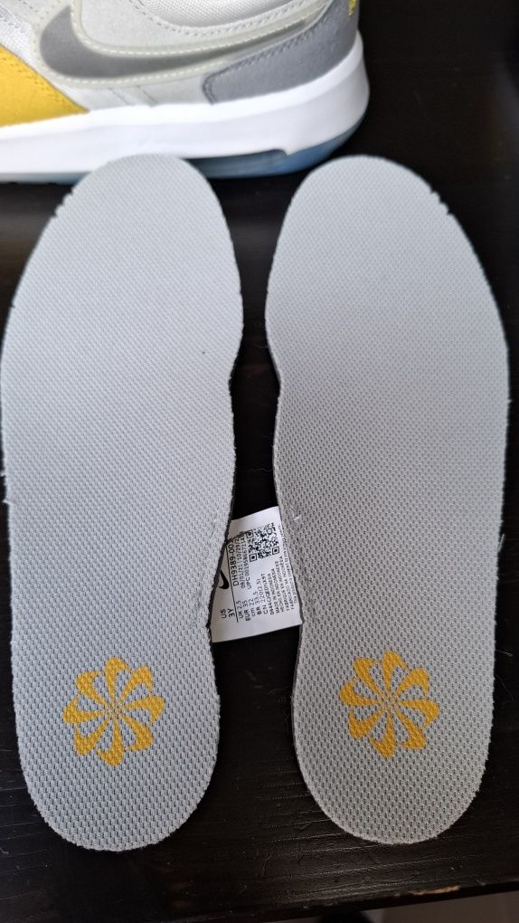 Obuwie dziecięce NIKE
