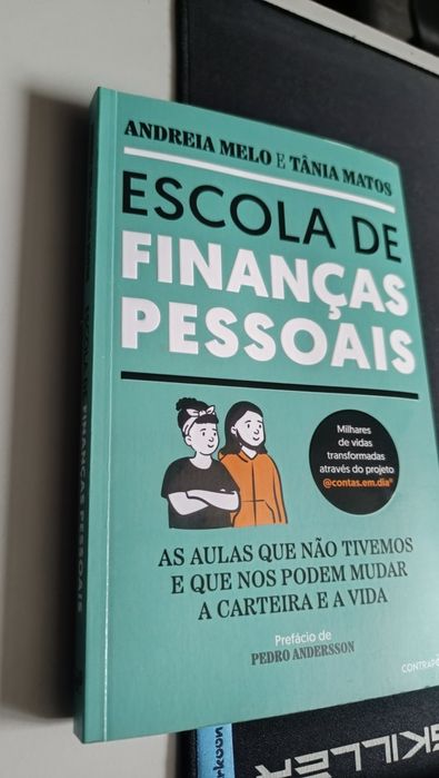 Vários livros de ciências, política, desenv. pessoal e literacia fina