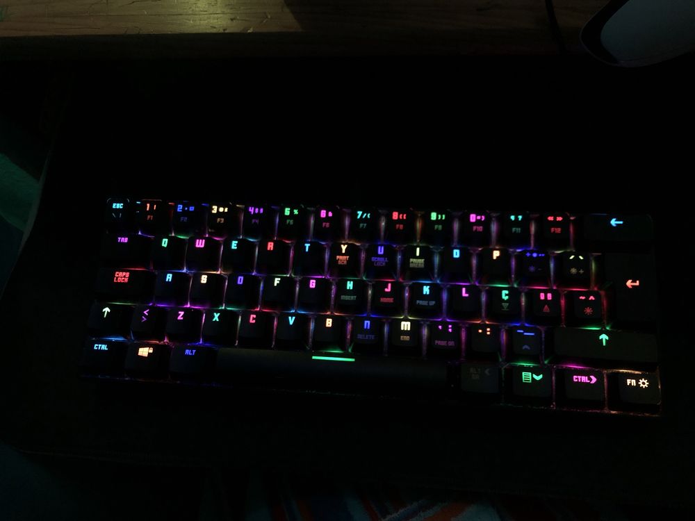 ( Vendo ou troco )Mini teclado mecânico 60x60