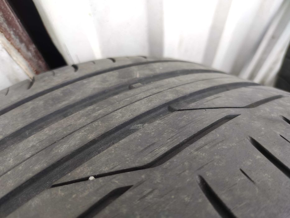 Komplet 4 opon letnich Bridgestone Turanza T001 225/50 R18 z 2019 r.