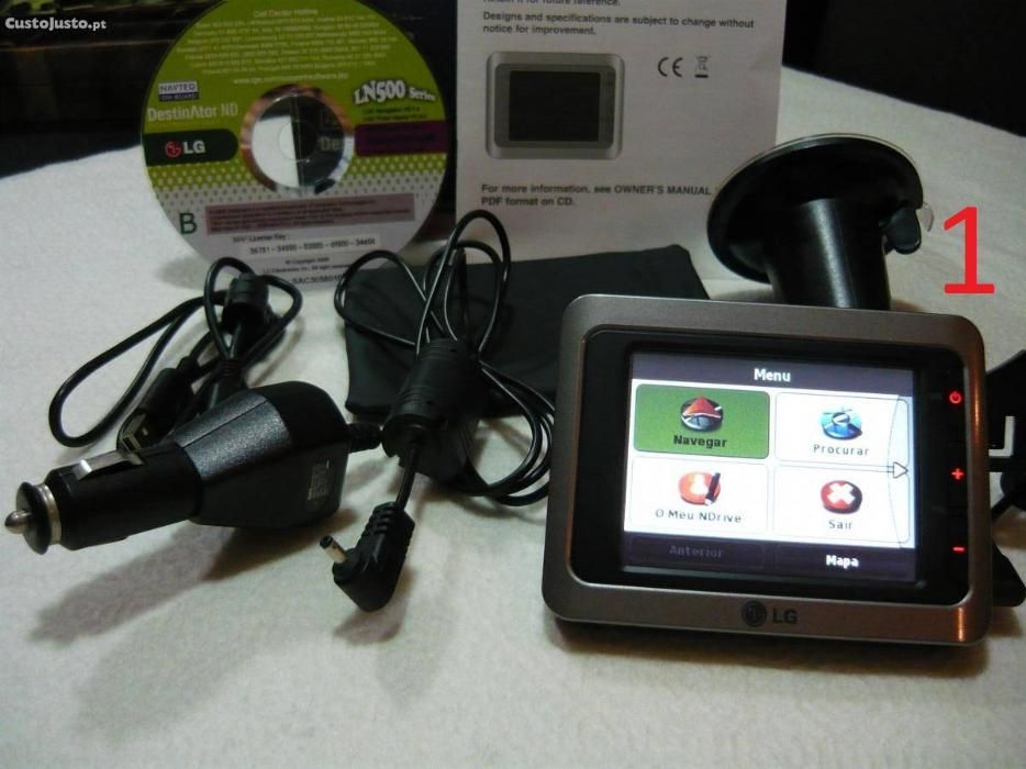 Conjunto de 2 Navegadores GPS - LG LN500