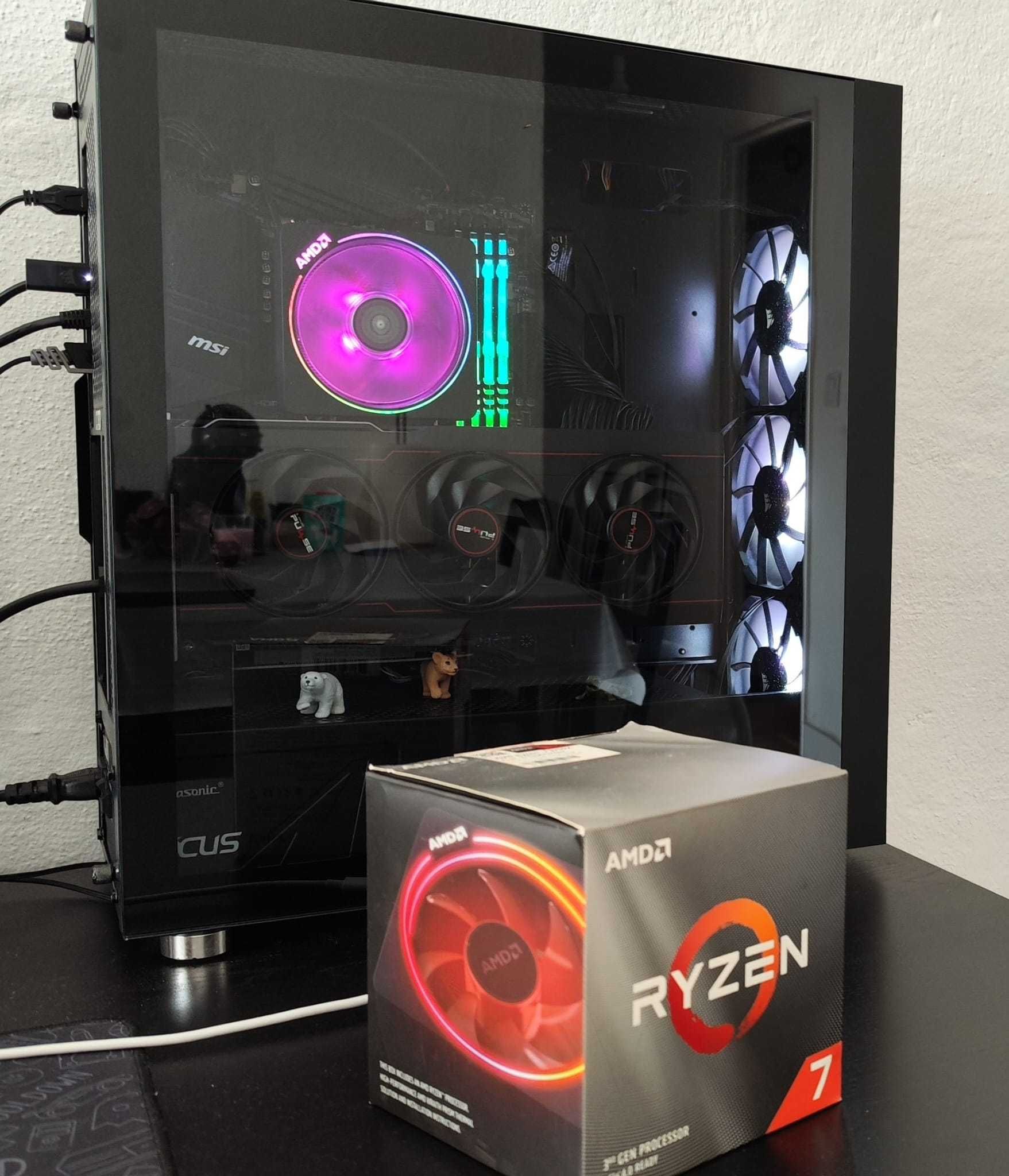 AMD Ryzen 7 3700X