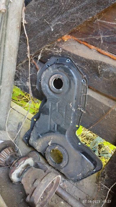 Передня кришка jeep 3.1