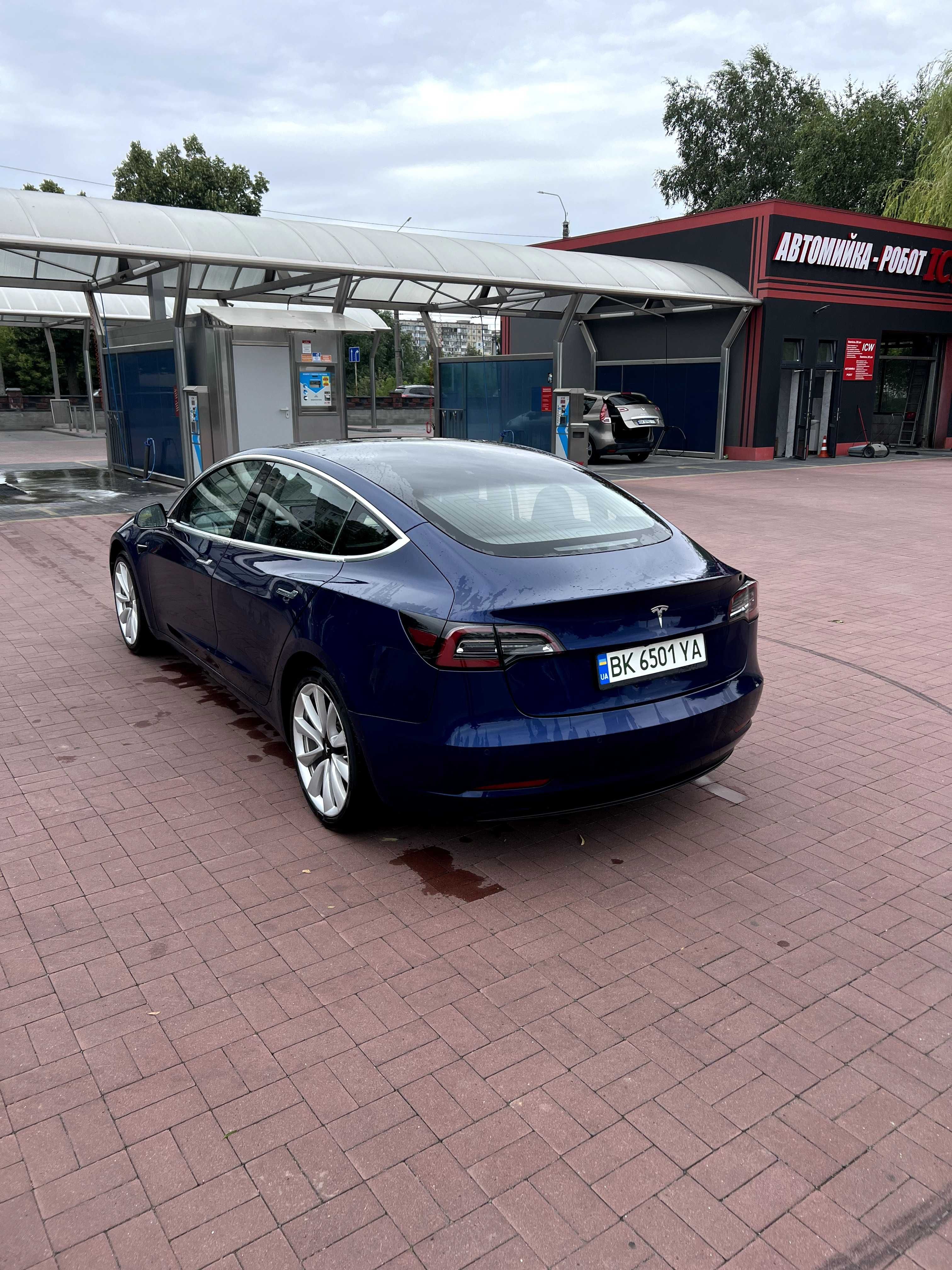 Tesla Model 3 | 500км | Електромобіль | Оренда або робота в таксі