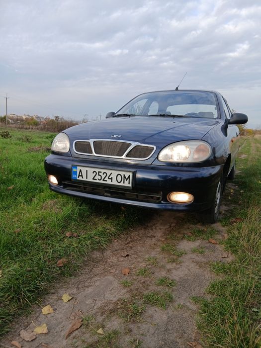 Продам автомобіль деу сенс