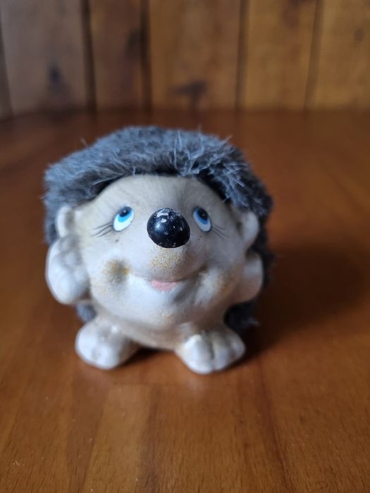 Jeżeli * Figurka jeża