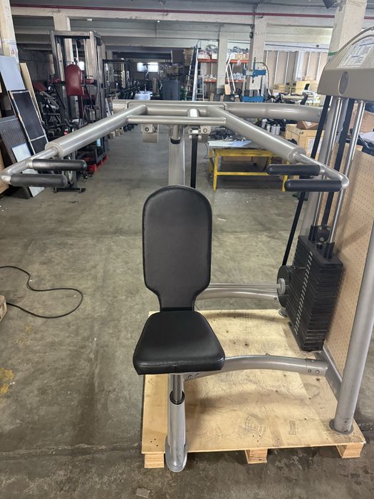 Shoulder press usada