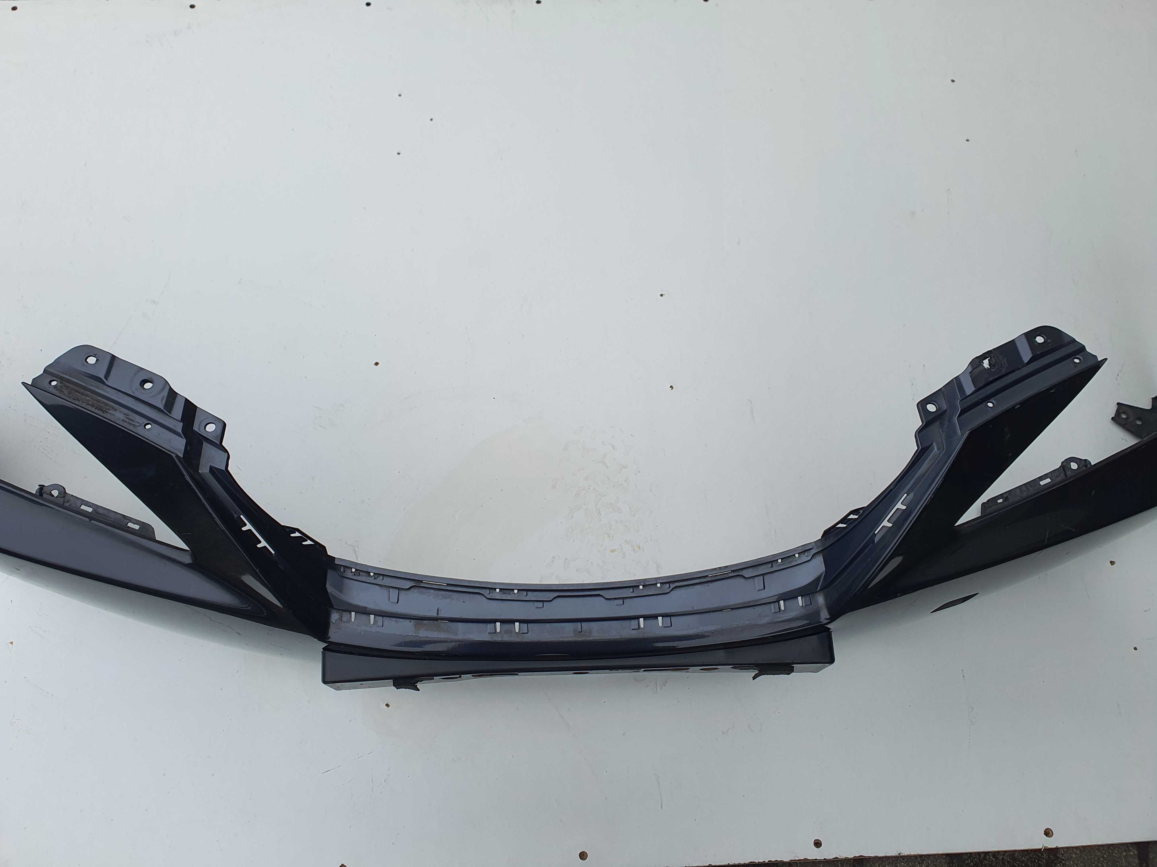 LEXUS IS220 IS250 zderzak przedni 06-09