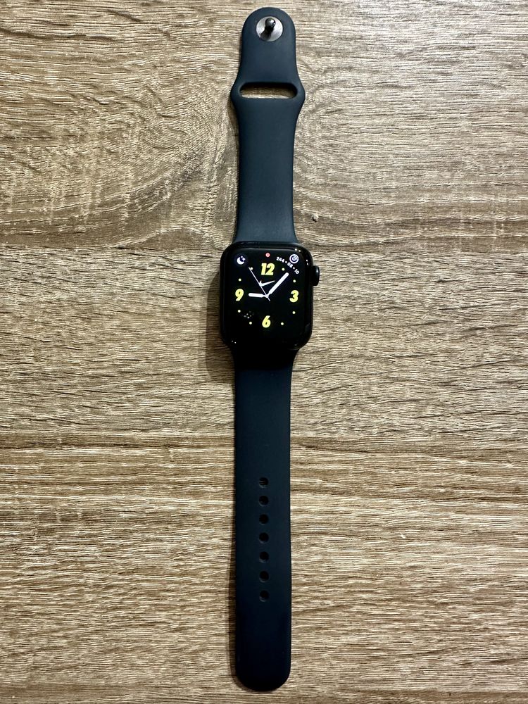 Apple Watch SEII na gwarancji