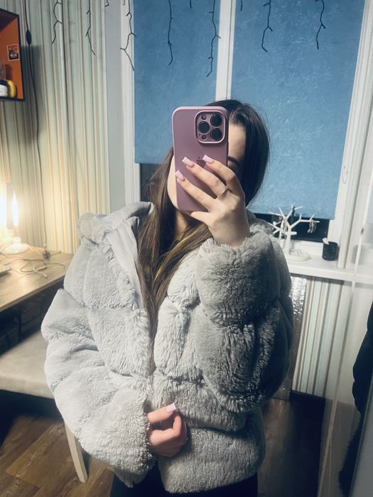 Жіноча стильна шубка