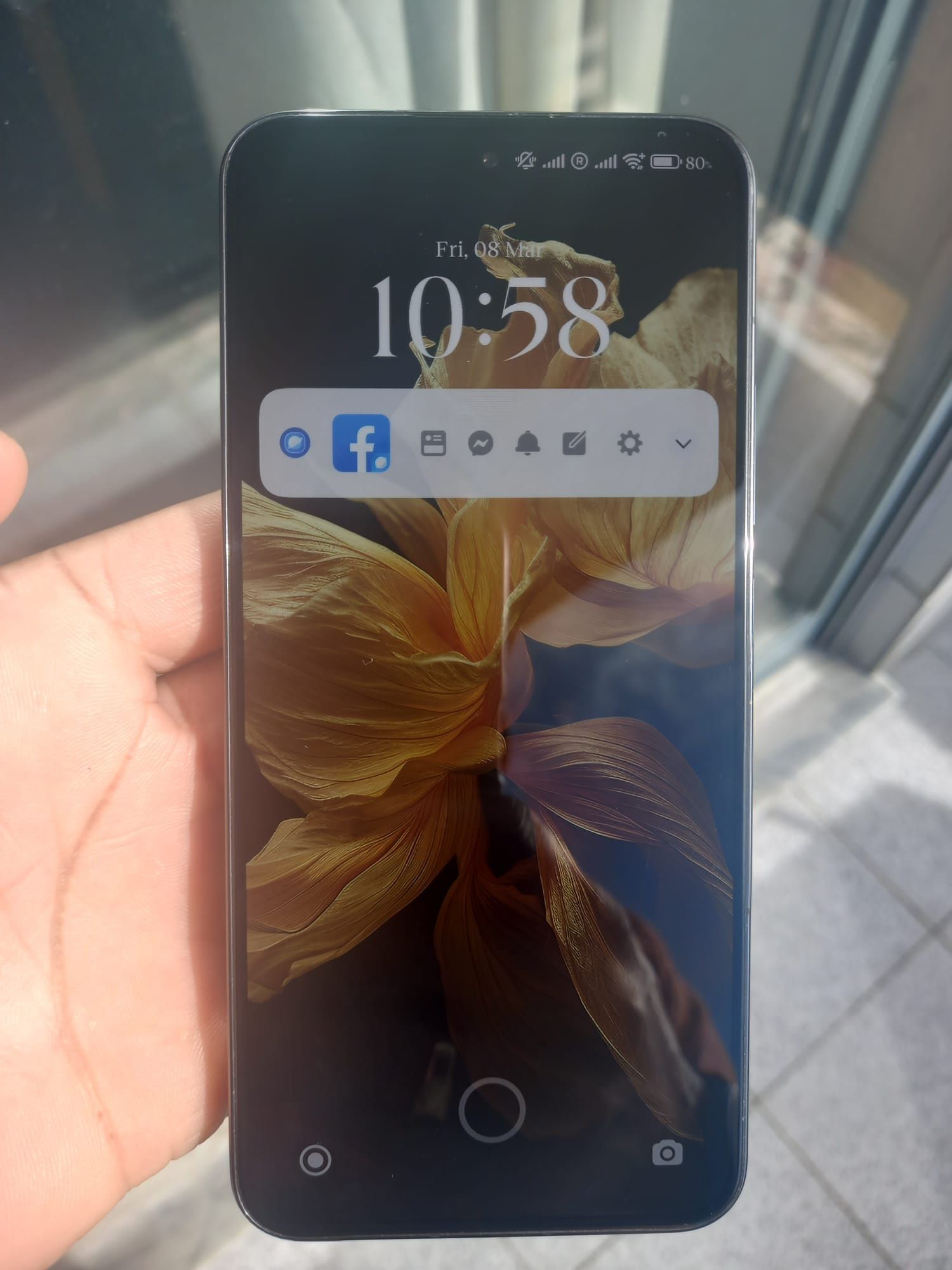 Xiaomi 13 8GB + 4 (Ram) 256GB