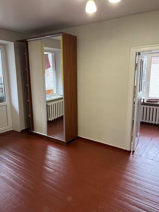 Продам 2 к. кв. Чугуев(Авиатор)