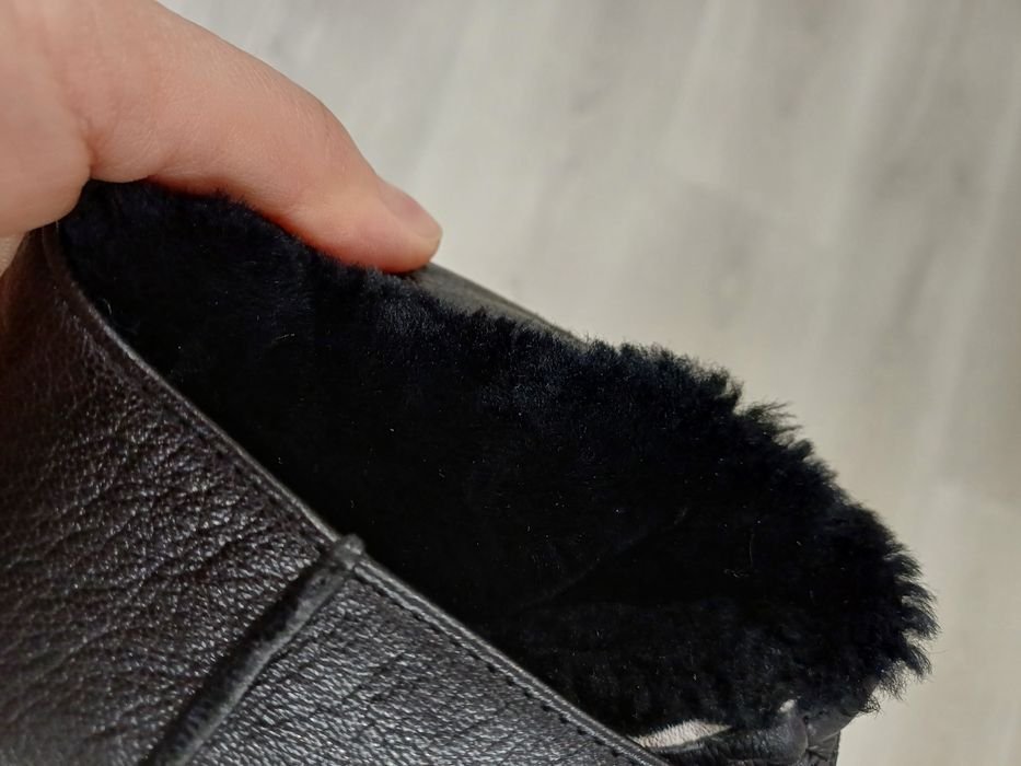 Зимове взуття жіноче