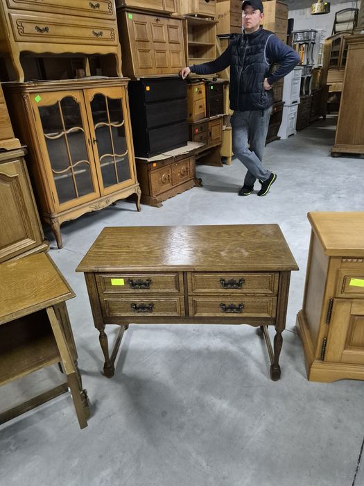 Szafka na wysokiej nodze