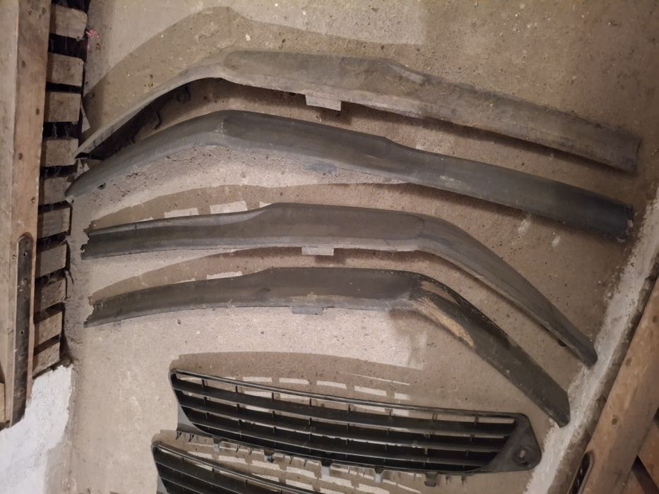 Części opel vectra c, hokej  zderzaka, kratka  halogenu, halogen lewy