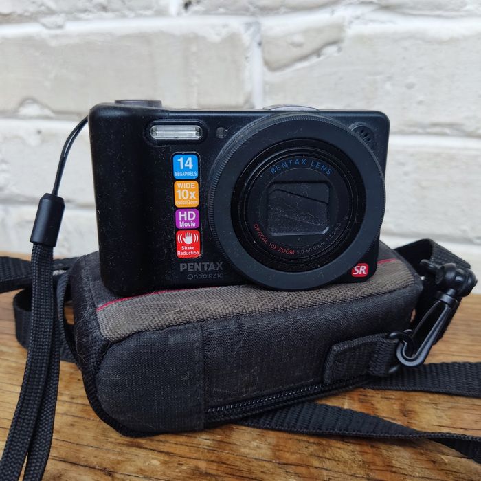 Цифровий фотоапарат Pentax optio rz10