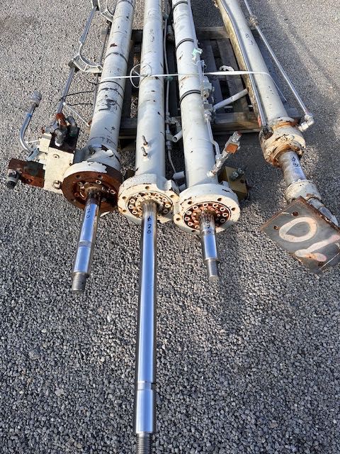 siłownik hydrauliczny do śluzy wodnej L -3250 MAX