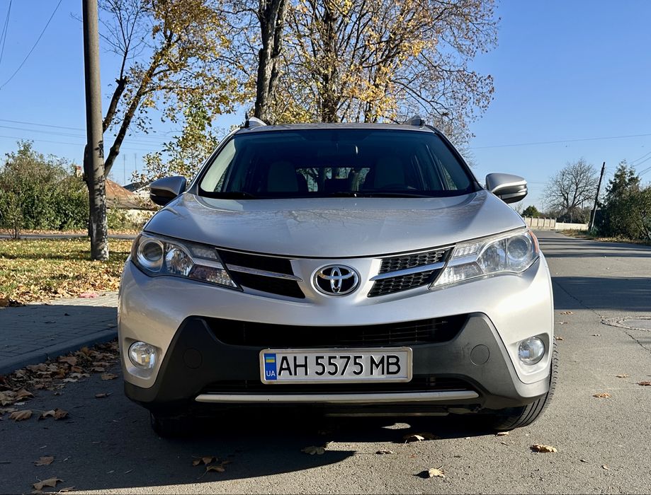 Продам Toyota RAV4