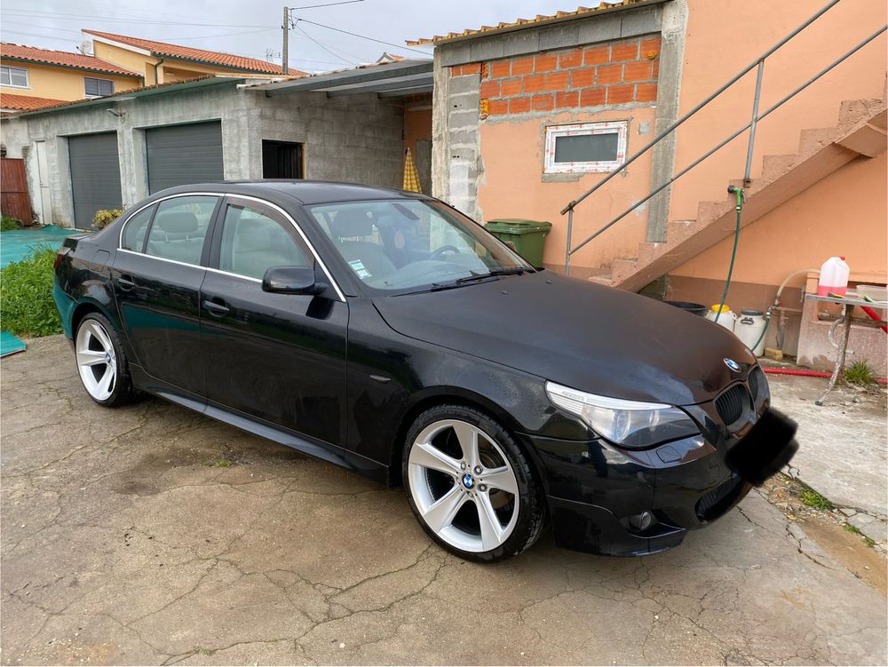Vendo BMW E60 520d