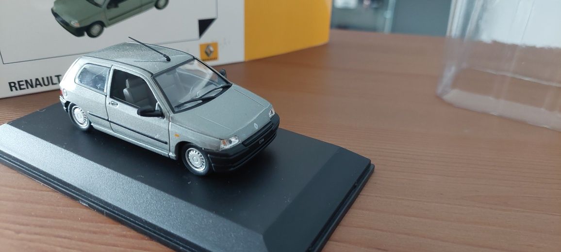 Model 1:43 Renault Clio Norev