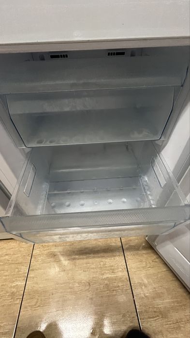 Frigorífico Combinado Daewoo RN-331NPW – Muito Bom Estado!