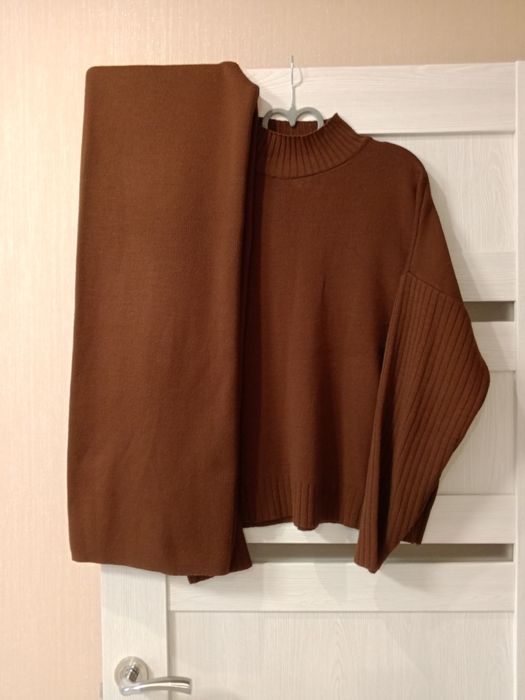 Коричневый теплый костюм оверсайз