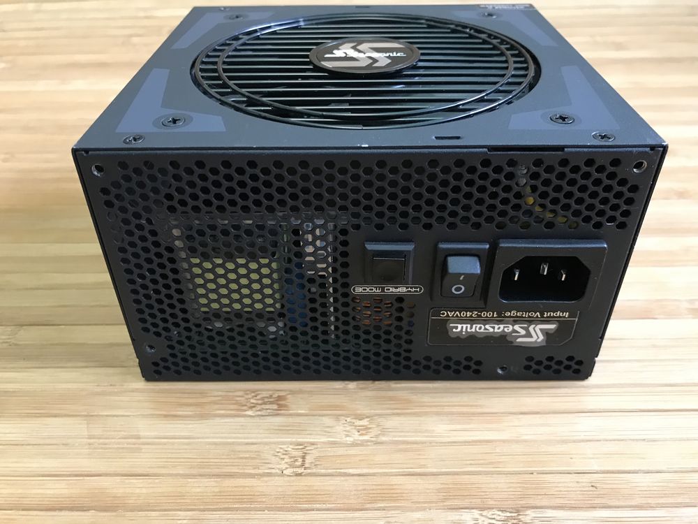 Блок питания Seasonic Focus Plus Platinum 550w