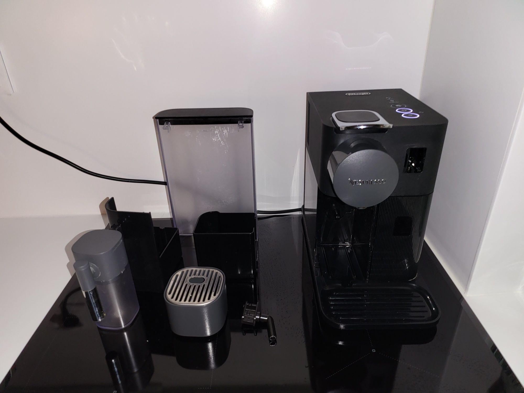 Máquina Nespresso Latissima One