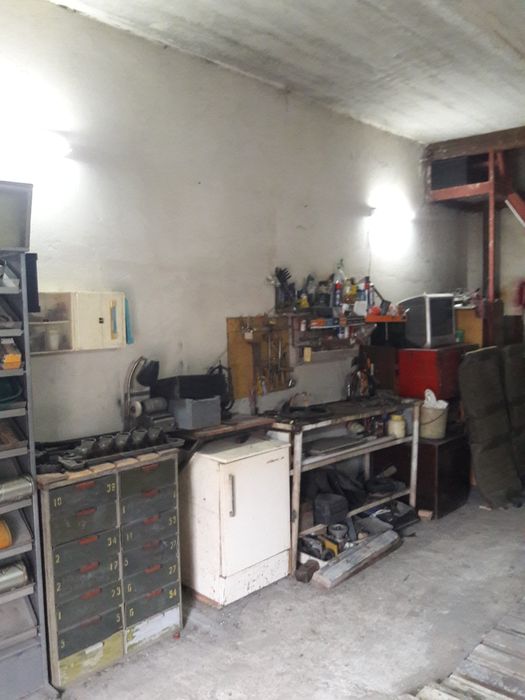 Гараж ул.Валентиновская(круг троллейбуса) ГК. Автомобилист.