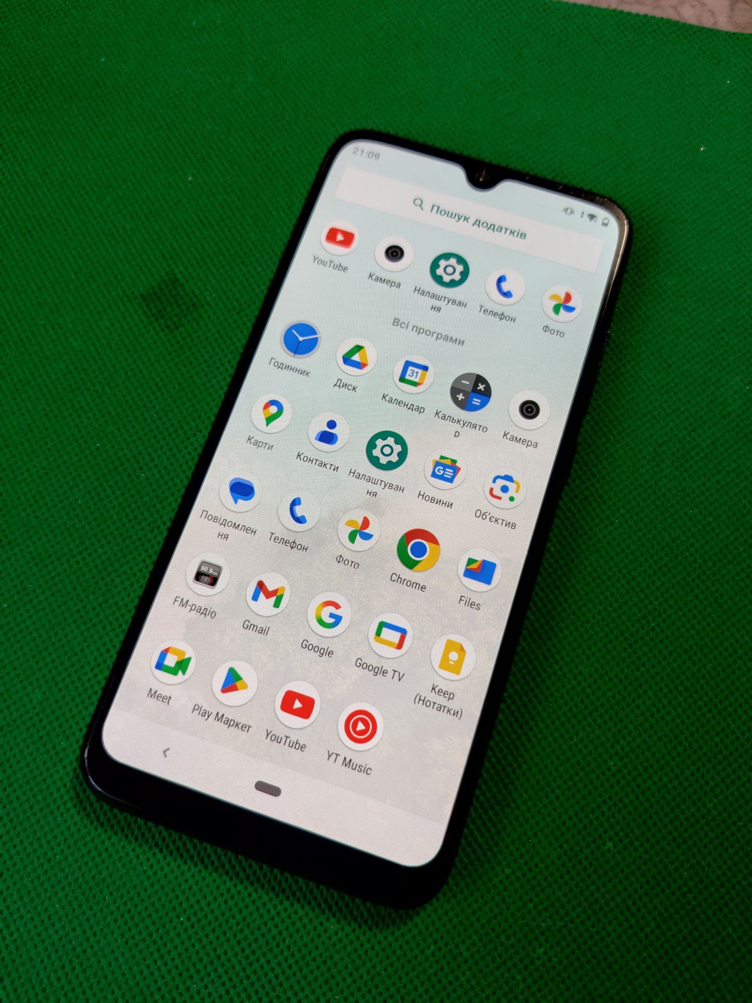 Xiaomi Mi A3 4/64 стан чудовий без блокувань батарея тримає довго