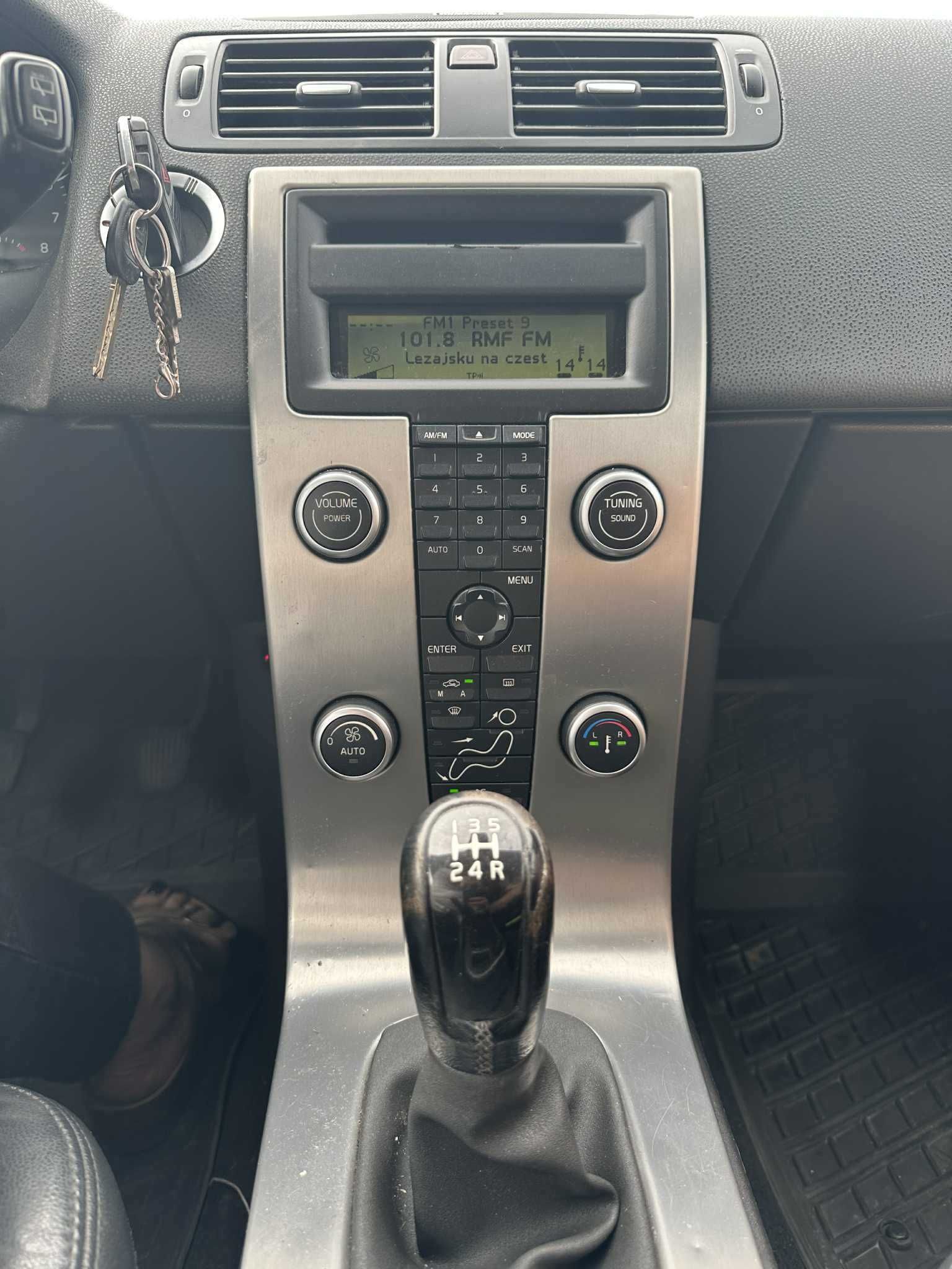 Samochód Volvo V50