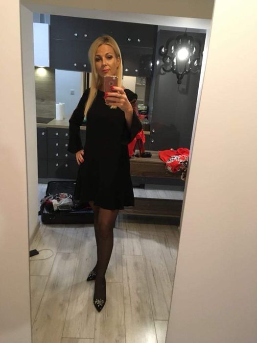 Desigual 38 piękna sukienka z rozkloszowani rękawami