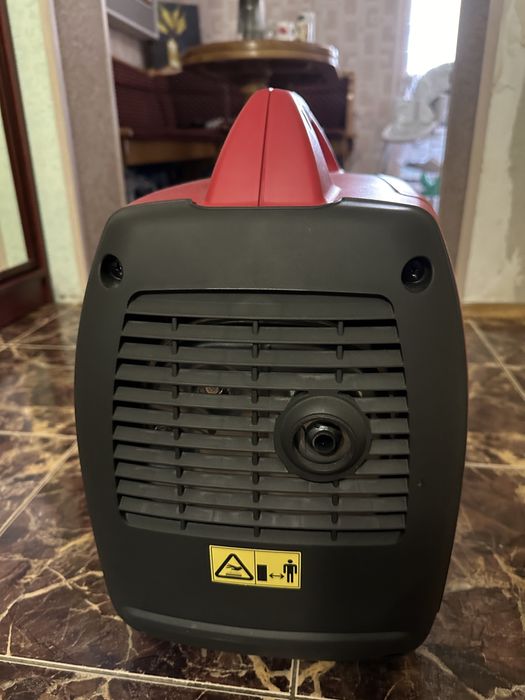 Інверторний Генератор Honda EU22i