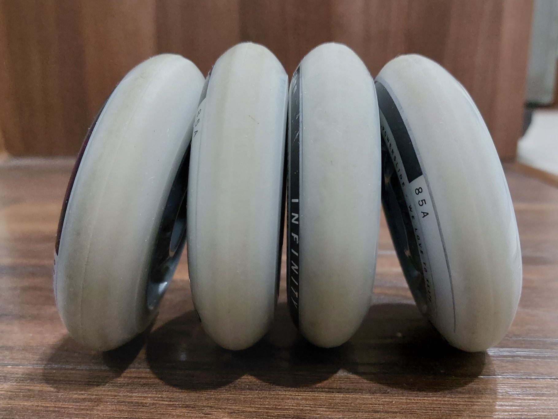 Kółka do rolek Powerslide INFINITY 90mm 85A - 8szt