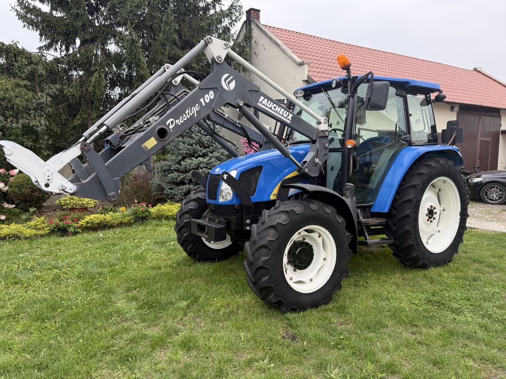 New Holland T5050 Ładowacz czołowy Faucheux