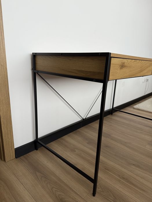 Biurko w stylu loftowym