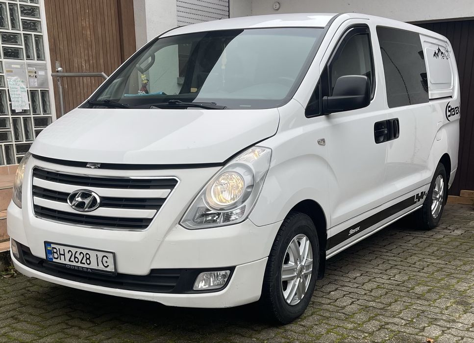 Продам грузовой : Hyundai H1 (2013 г.)