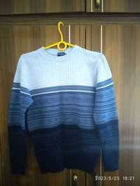 Продам свитер размер 46