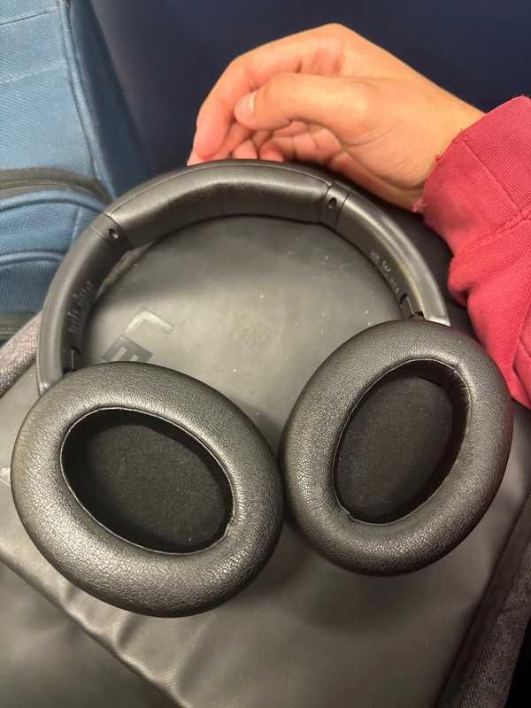 Sony WH-XB910N Noise-Cancelling Black