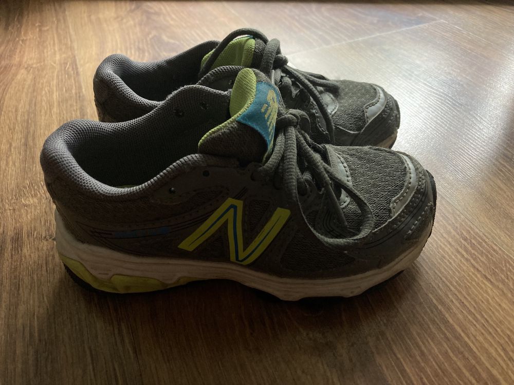 Buty buciki NEW BALANCE NB stan igla szare neonowe chłopięce 28