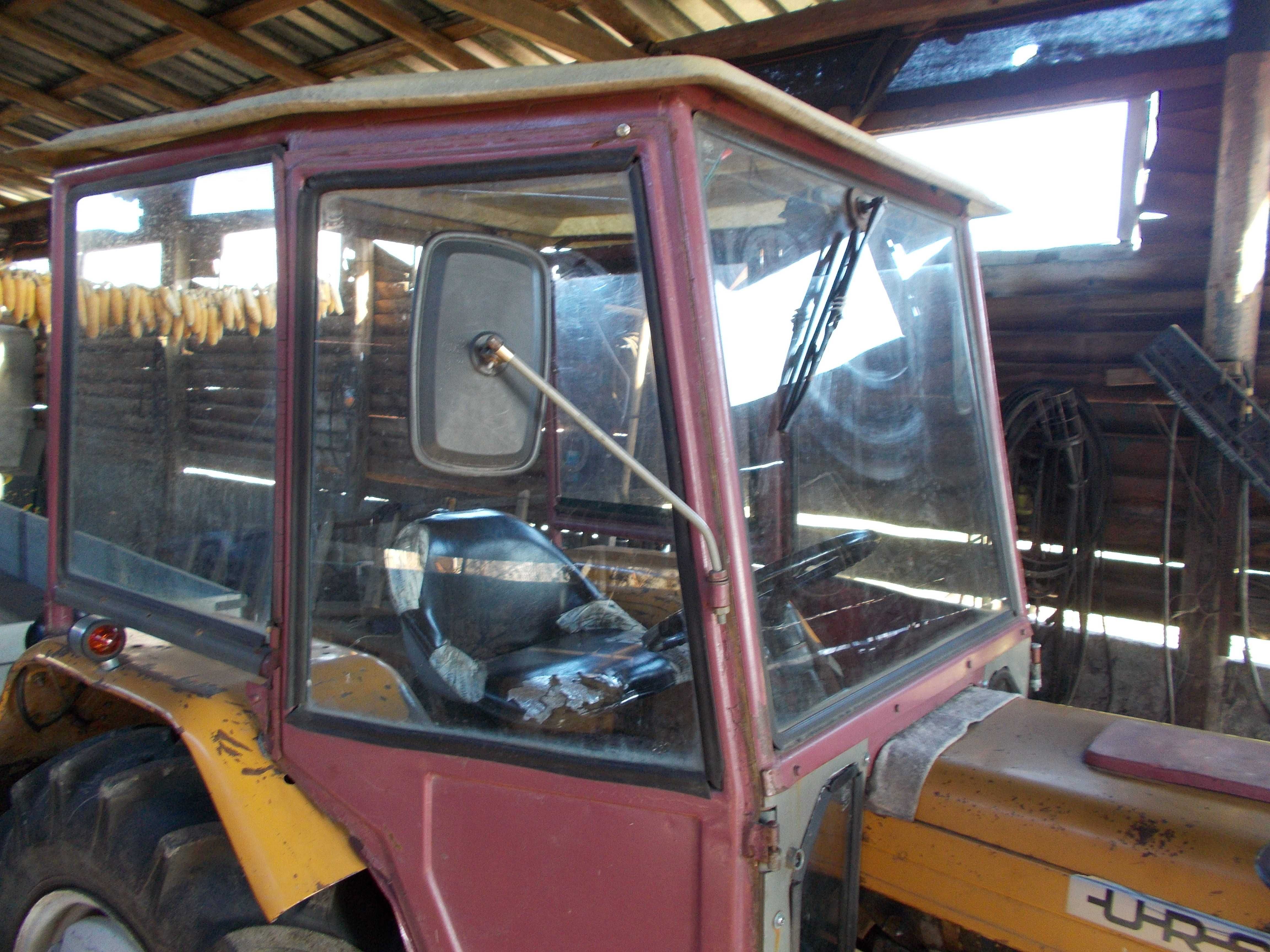 ciągnik ursus C330