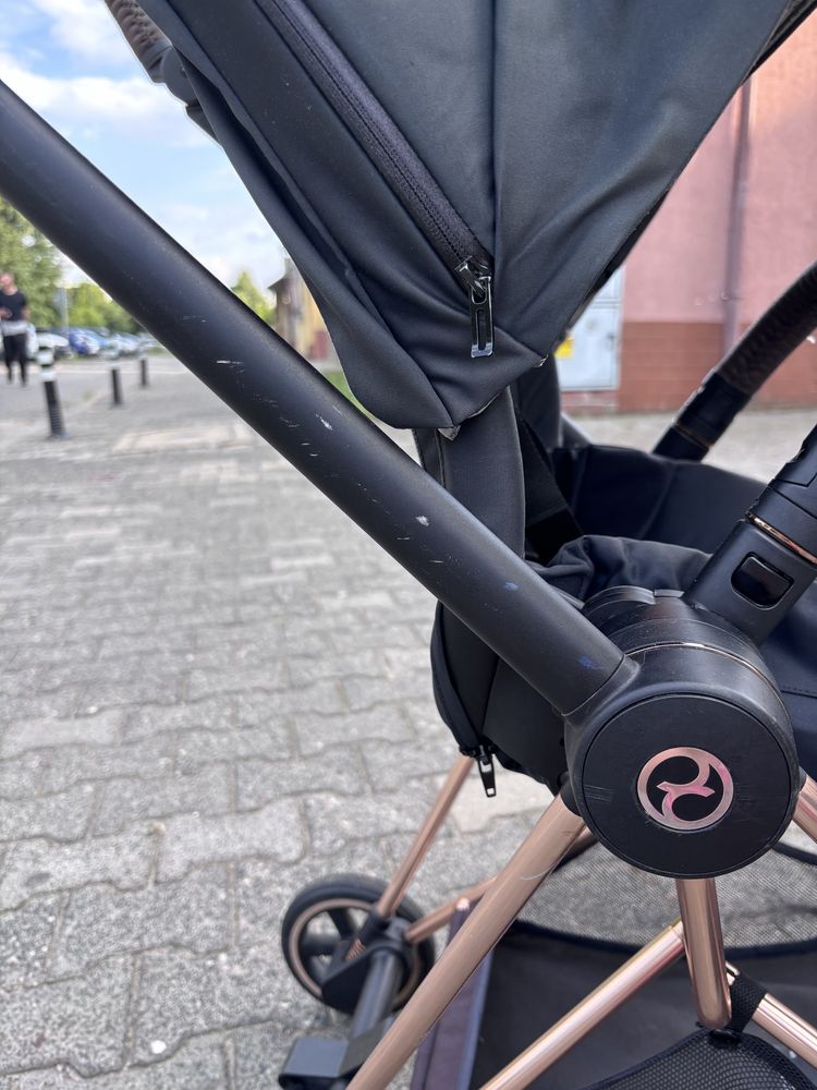 Cybex mios 2.0 Wózek spacerowy czarny. Rama i siedzisko
