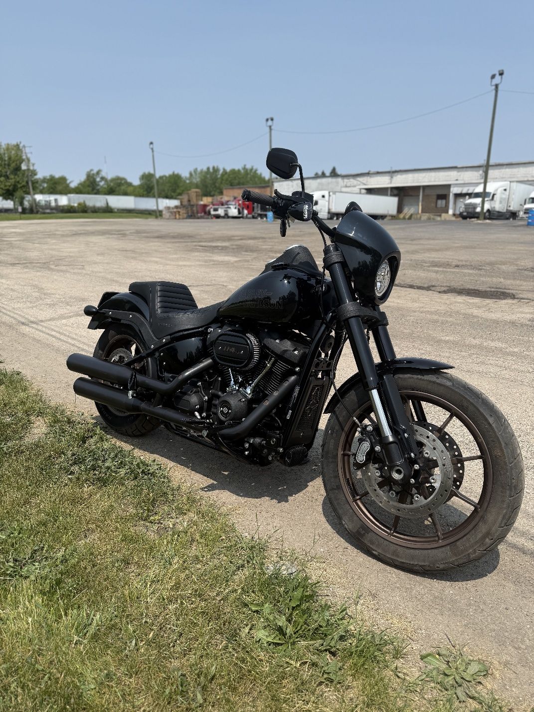 Harley Davidson. 
2020 рік 
3150 миль пробігу, тобто 5040 км. Без ДТП.