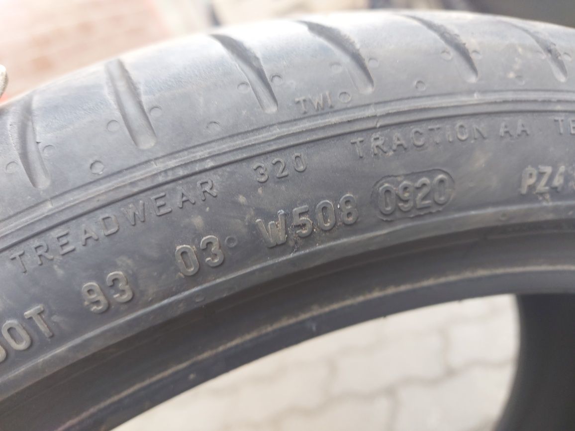 Opona 255/35/19 Pirelli