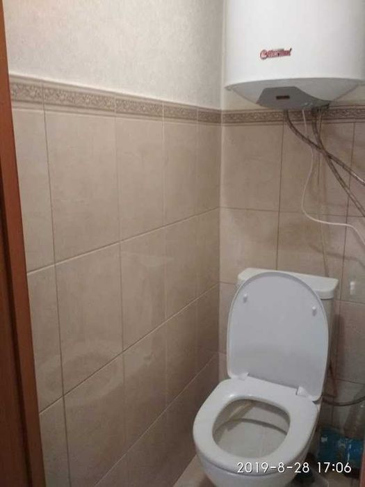 Житомир сдам КОМНАТУ двум девочкам-студенткам (одна уже есть)