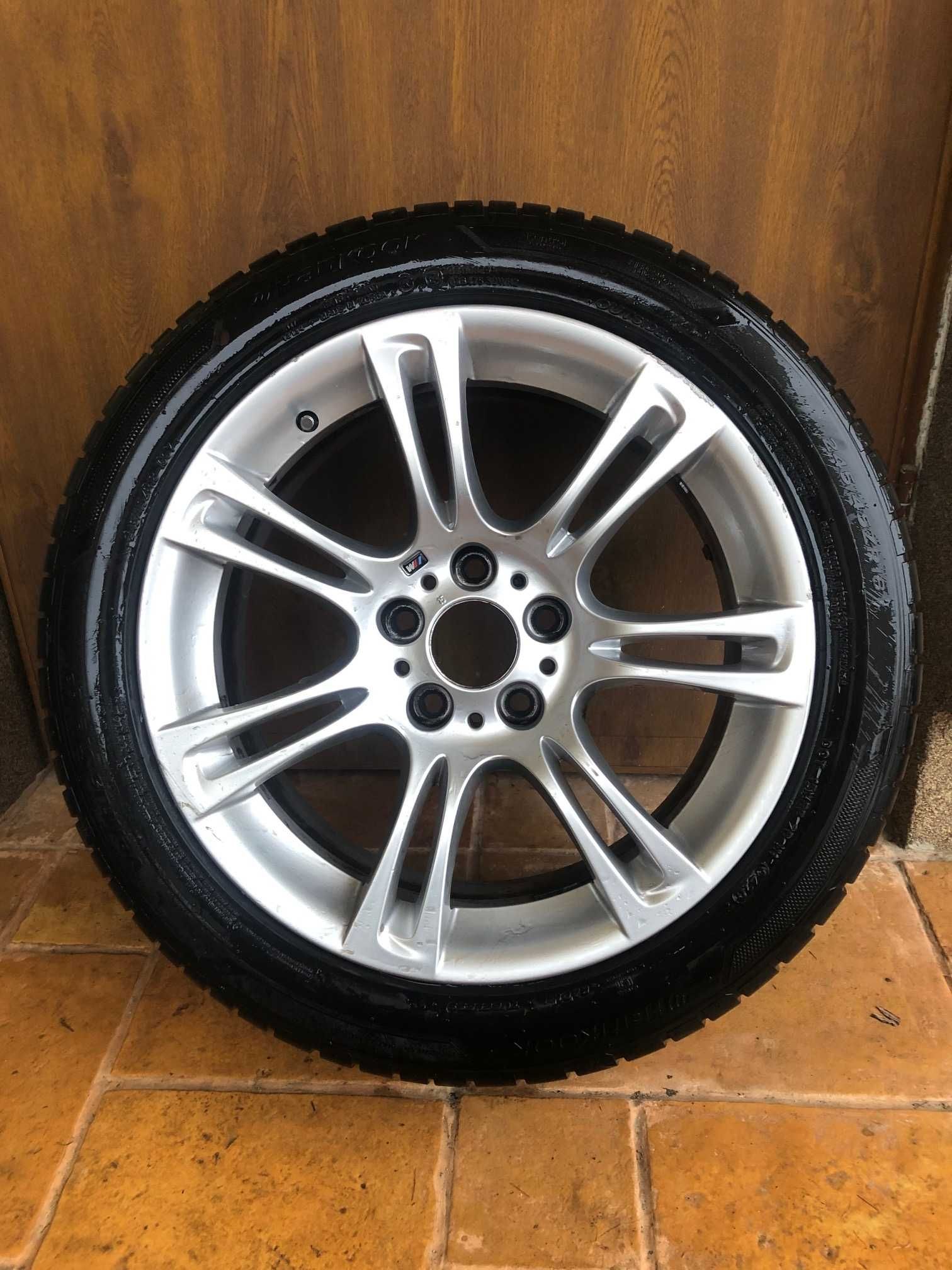 Oryginalne felgi z oponami BMW F10/F11 Double Spoke 350 M-Pakiet 18"